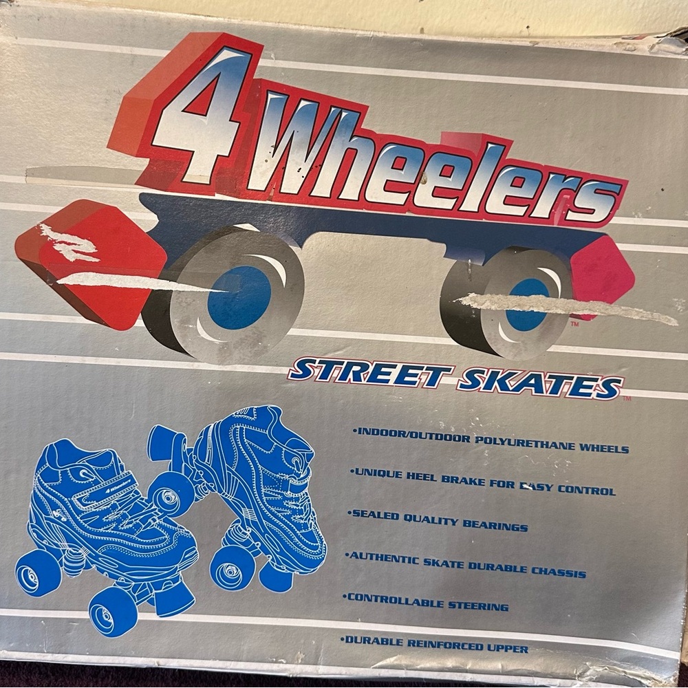 4 Wheelers Street Skates Brand New with Wrench to tighten wheels vintage women’s